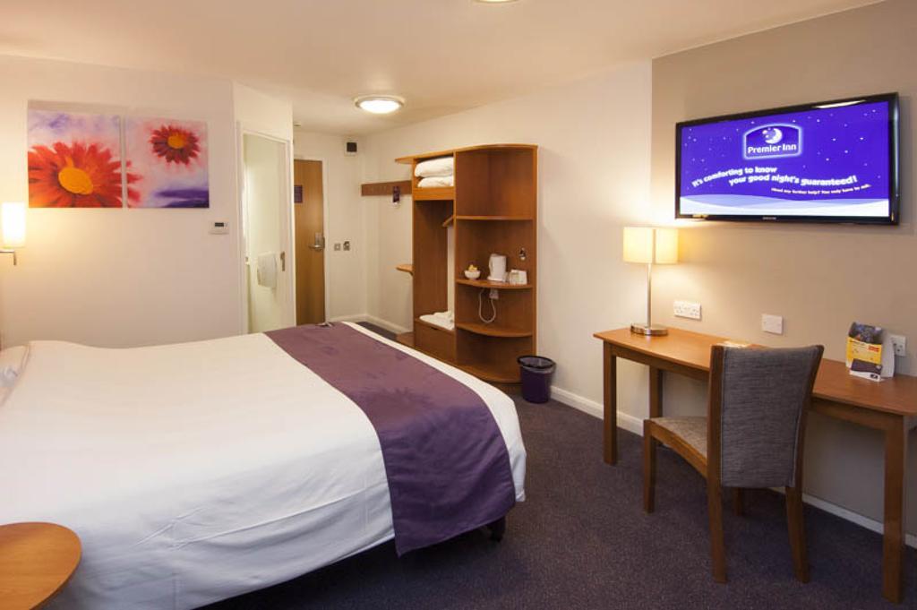 Premier Inn Birmingham South - Hall Green Екстер'єр фото